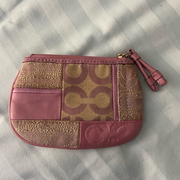 Pink Coach Change Purse - Picture 2 of 2